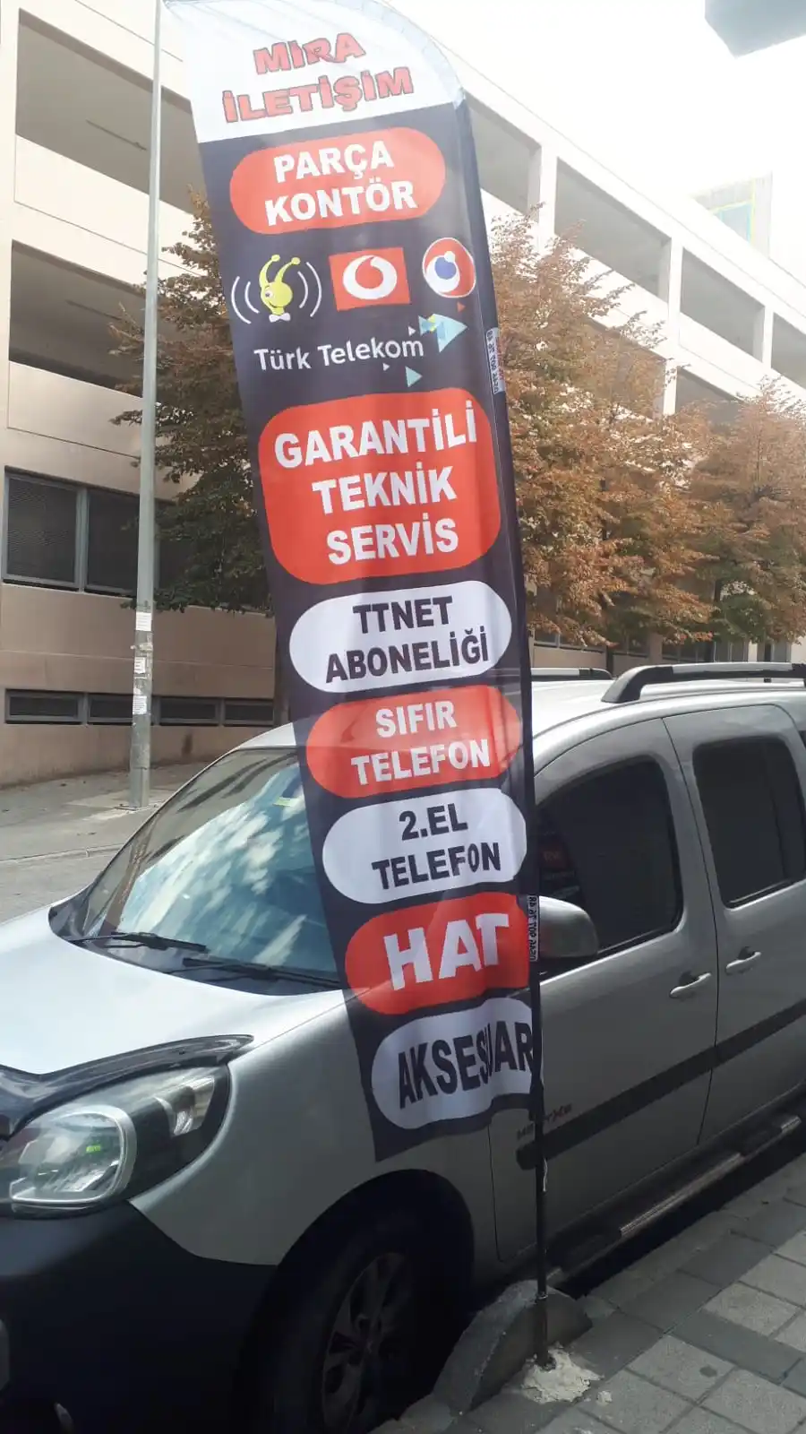 Cep Telefoncu Yelken Bayrağı-32