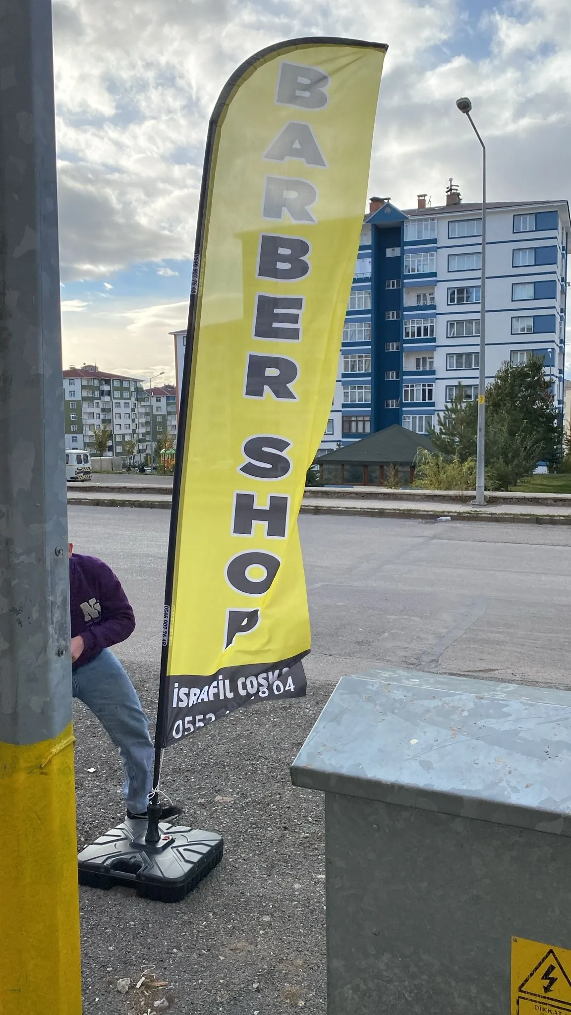 Erkek Kuaförü Yelken Bayrağı-24