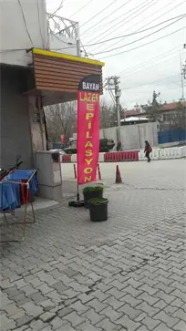 bayan-kuaforu-yelken-bayragi-40